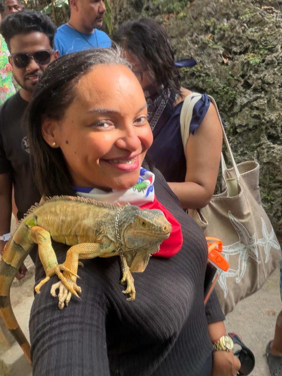 Selenia with an iguana